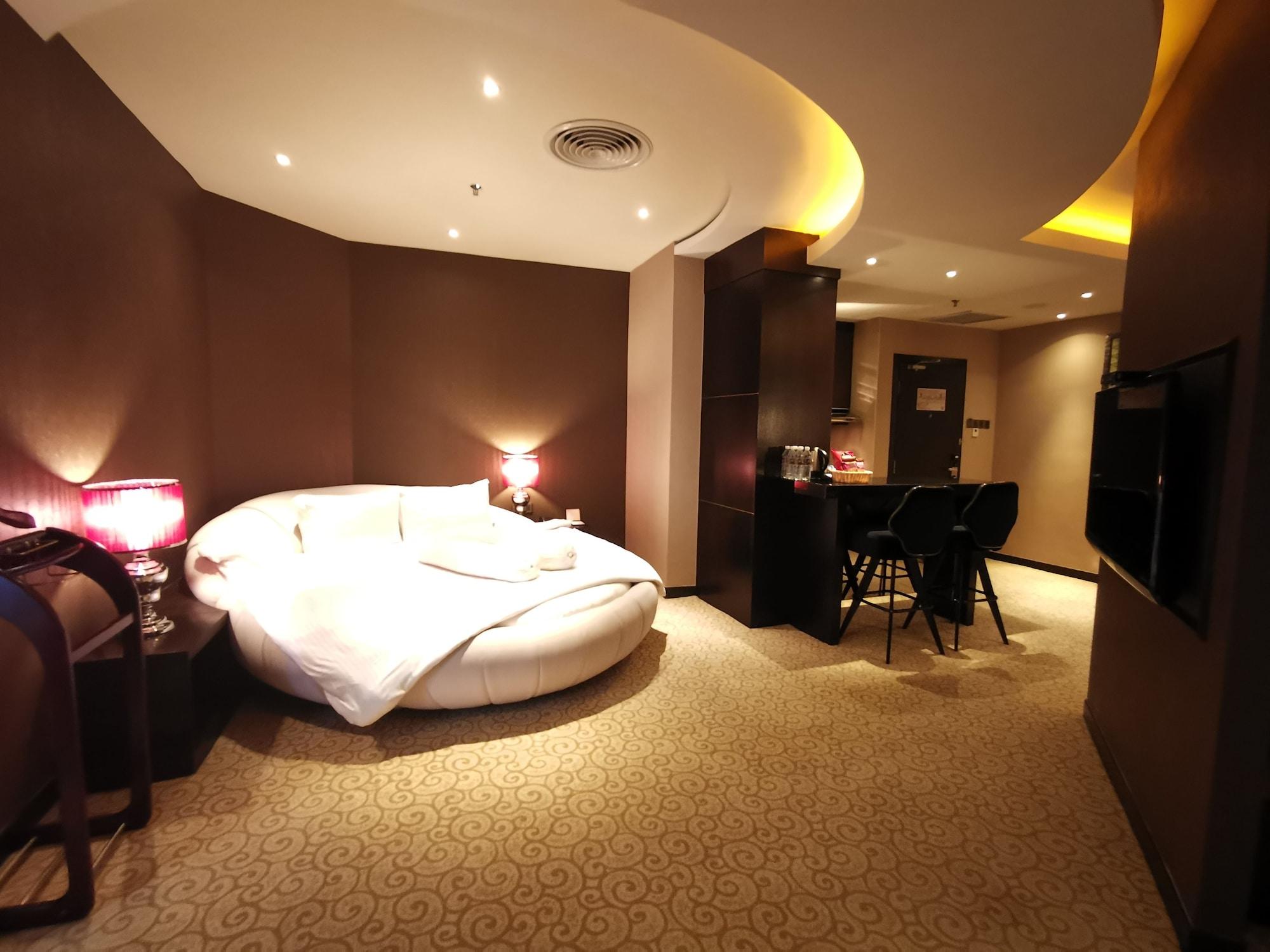 Hotel Ksl &